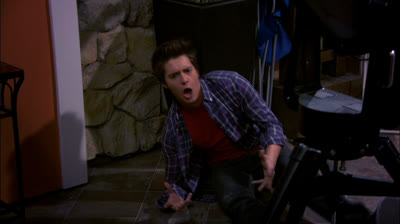 Lab Rats_S03E08_Una directora de otro planeta