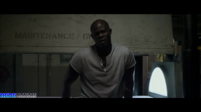 Sem Ar 2015 ‧ Thriller/Ficção científica ‧ 1h 35m