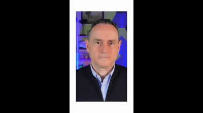 No A La Guerra  Pedro Baños