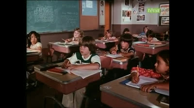 Huit ça suffit (1977) French S4E6 Chaussure à son pied.