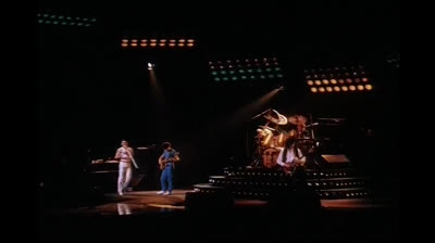 Queen Show - We Will Rock You