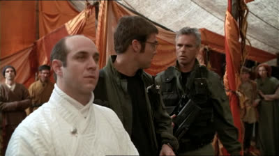 SG1 S4E09 Terre brpulée