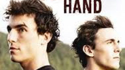 give me your hand (donne-moi la main)(2025)