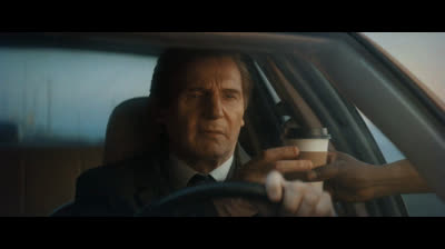 Y a-t-il un flic pour sauver le monde ?