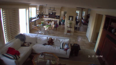 Atividade Paranormal 2 (2010)
