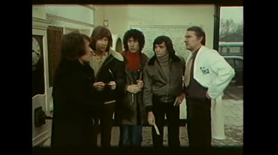 5 matti al supermercato(1973)