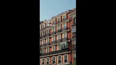 Durante los siglos XVIII y XIX, los balcones en Madrid eran auténticos palcos sociales.